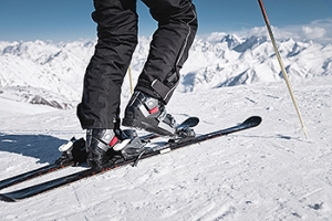 Causes of Ankle Pain While Snowboarding